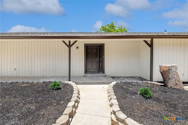1120 Old Mill Road, Salado, TX 76571