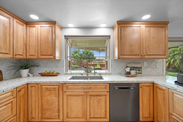 11479 Grassy Trail Dr, San Diego, CA 92127