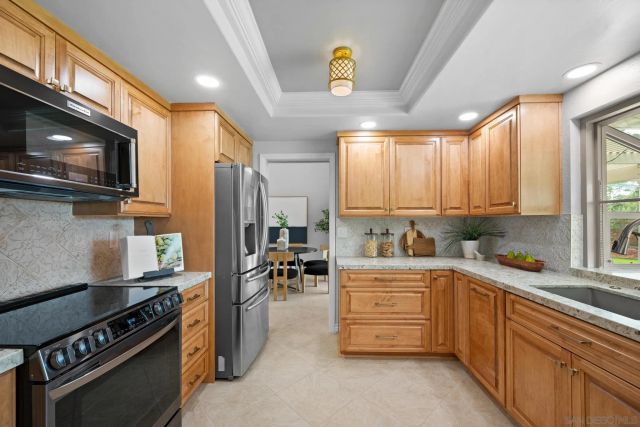 11479 Grassy Trail Dr, San Diego, CA 92127