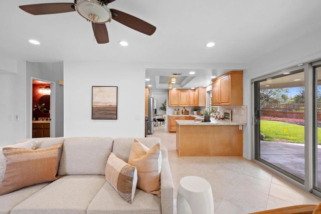 11479 Grassy Trail Dr, San Diego, CA 92127