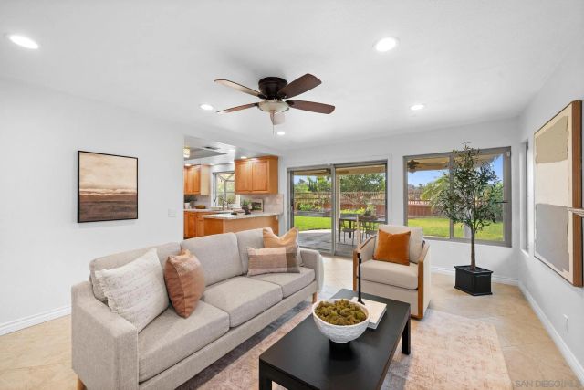 11479 Grassy Trail Dr, San Diego, CA 92127