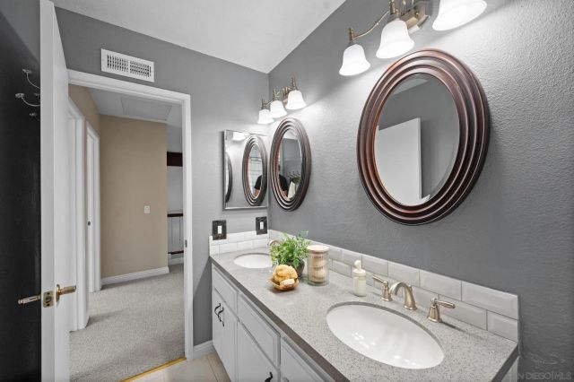 11479 Grassy Trail Dr, San Diego, CA 92127