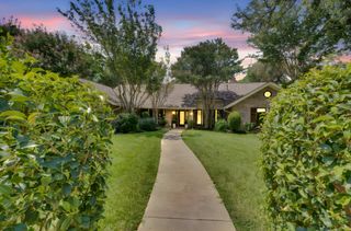 1511 Shady Tree Place, Duncanville, TX 75137
