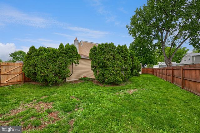 465 MOONFLOWER AVE, Reading, PA 19606