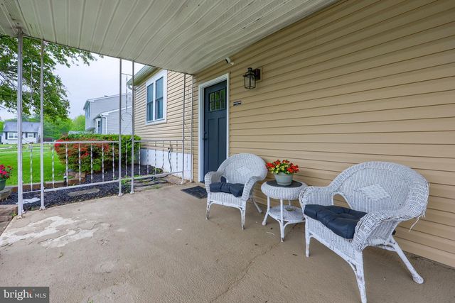 465 MOONFLOWER AVE, Reading, PA 19606