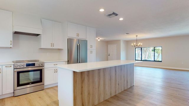 4003 S Indian River Drive, Fort Pierce, FL 34982