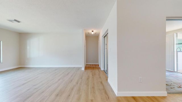 4003 S Indian River Drive, Fort Pierce, FL 34982