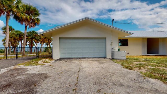 4003 S Indian River Drive, Fort Pierce, FL 34982