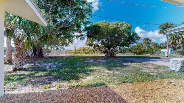 4003 S Indian River Drive, Fort Pierce, FL 34982