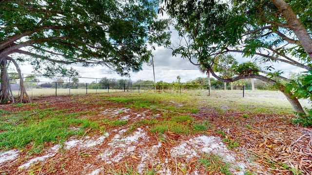 4003 S Indian River Drive, Fort Pierce, FL 34982