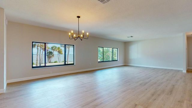 4003 S Indian River Drive, Fort Pierce, FL 34982