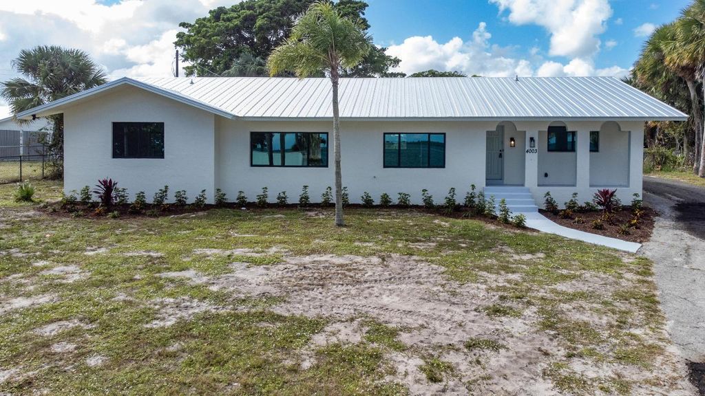4003 S Indian River Drive, Fort Pierce, FL 34982