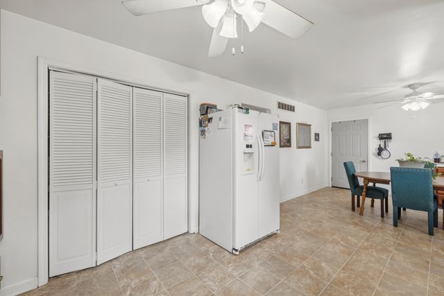 215 Azalea Street, Harrodsburg, KY 40330