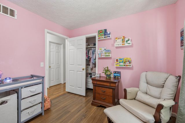 215 Azalea Street, Harrodsburg, KY 40330