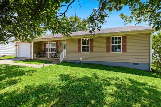 215 Azalea Street, Harrodsburg, KY 40330