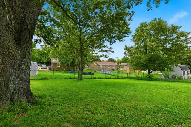 215 Azalea Street, Harrodsburg, KY 40330