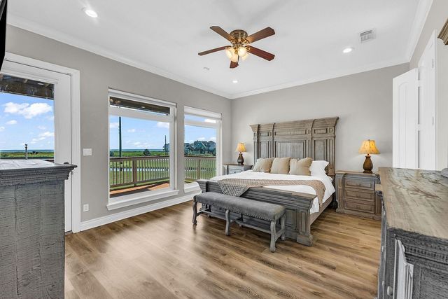 25043 Sausalito Drive, Galveston, TX 77554