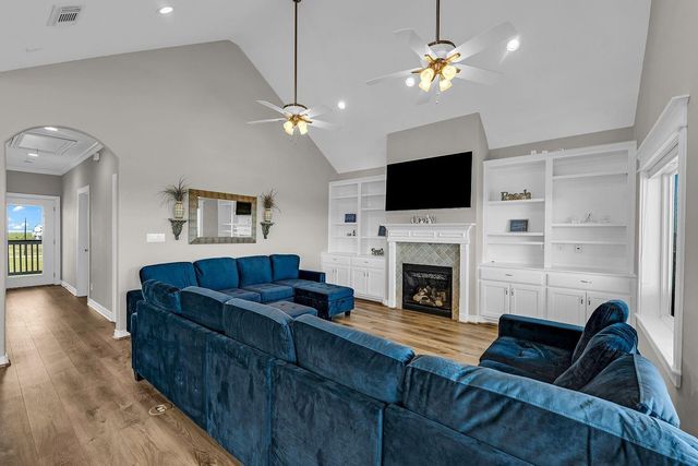 25043 Sausalito Drive, Galveston, TX 77554