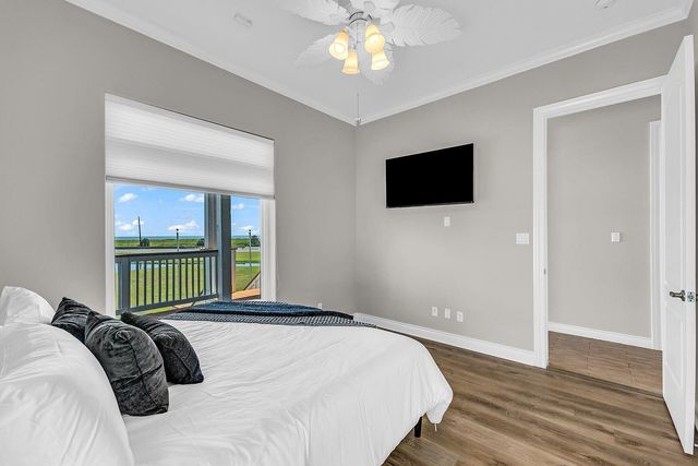 25043 Sausalito Drive, Galveston, TX 77554