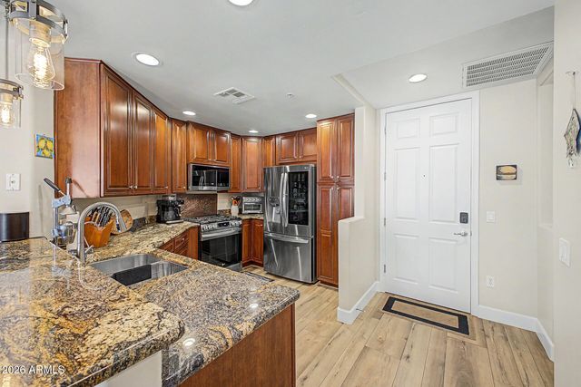 5350 E DEER VALLEY Drive 3422, Phoenix, AZ 85054