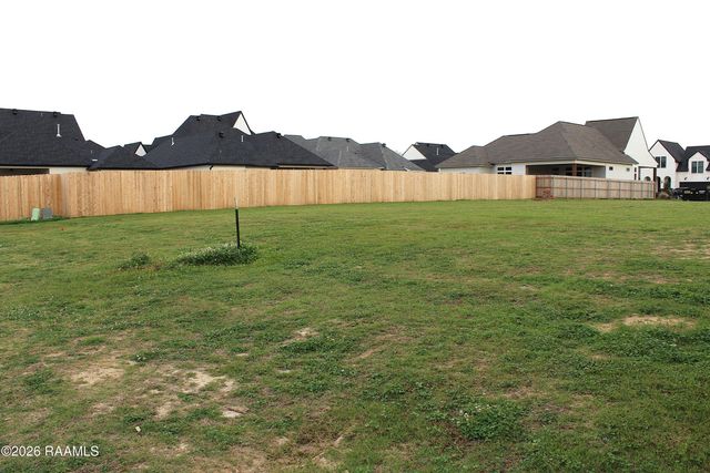 306 Queenstown Avenue, Youngsville, LA 70592