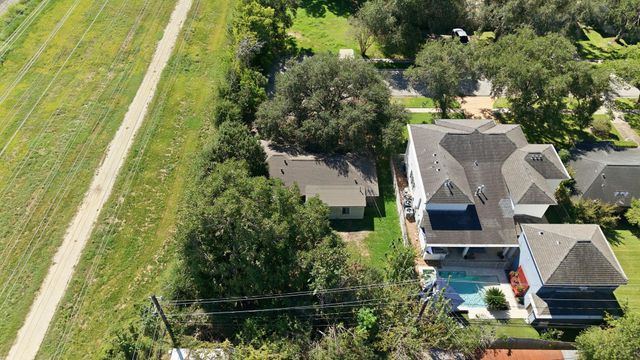4300 Compton Circle, Bellaire, TX 77401