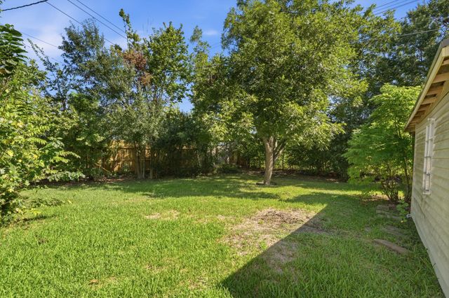 4300 Compton Circle, Bellaire, TX 77401