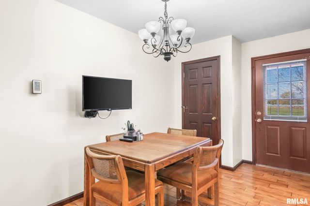 7713 W Outer Road, Sherman, IL 62684