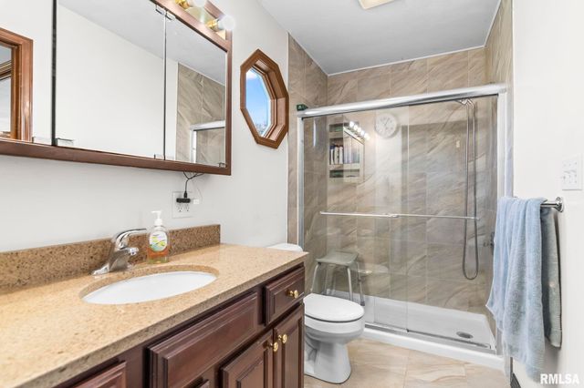 7713 W Outer Road, Sherman, IL 62684