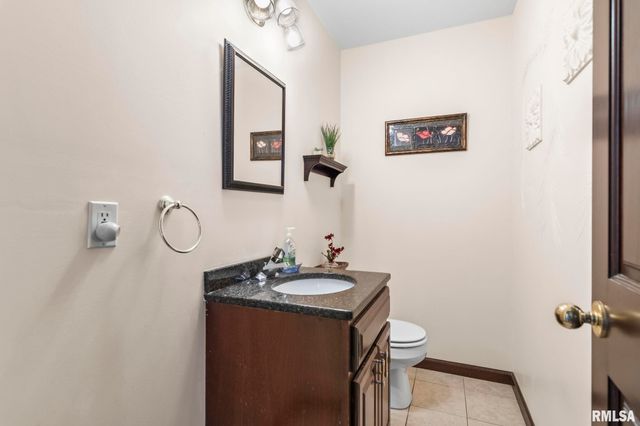 7713 W Outer Road, Sherman, IL 62684