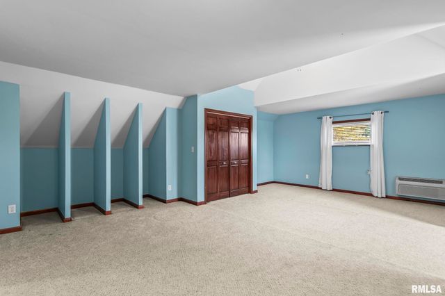 7713 W Outer Road, Sherman, IL 62684