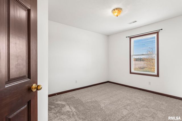 7713 W Outer Road, Sherman, IL 62684