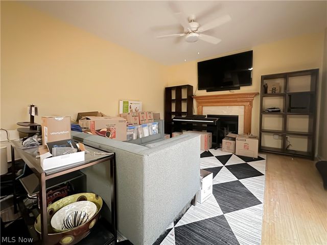 2006 Powder Mill Run, Youngstown, OH 44505