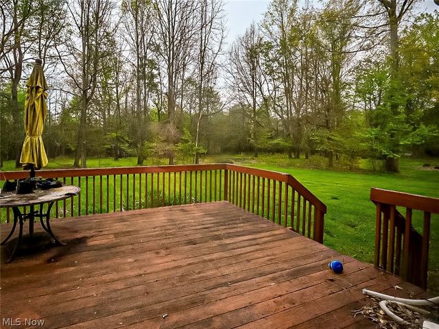 2006 Powder Mill Run, Youngstown, OH 44505