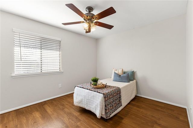 1902 Dartmouth Street L4, College Station, TX 77840