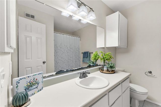 1902 Dartmouth Street L4, College Station, TX 77840