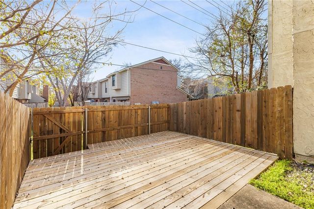 1902 Dartmouth Street L4, College Station, TX 77840