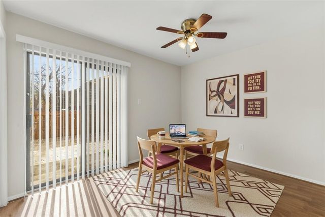 1902 Dartmouth Street L4, College Station, TX 77840