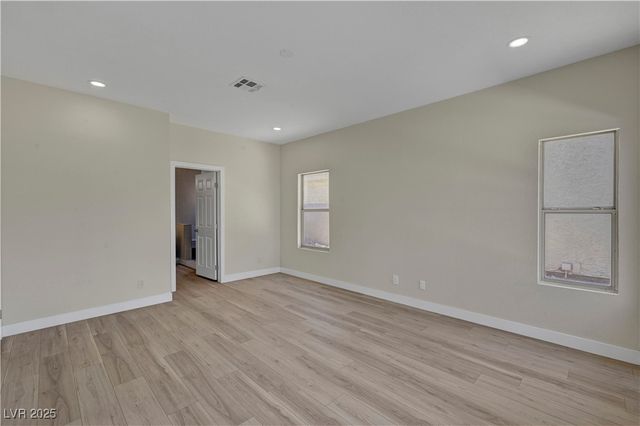 7932 Ben Hogan Drive, Las Vegas, NV 89149