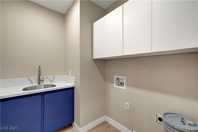 7932 Ben Hogan Drive, Las Vegas, NV 89149