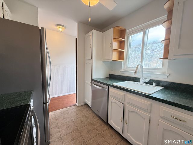 6 Rose Lane 3-25, Danbury, CT 06810