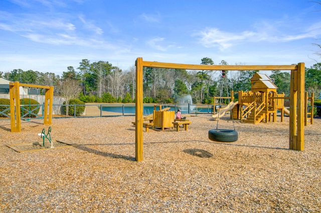 272 Clydesdale Circle, Summerville, SC 29486