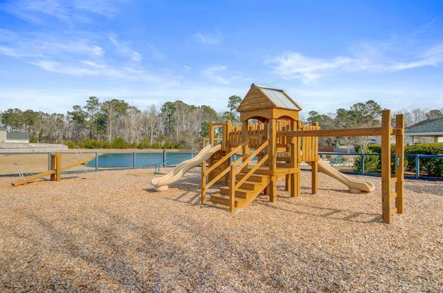 272 Clydesdale Circle, Summerville, SC 29486