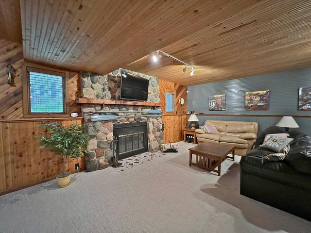 7444 Boyd Avenue, Inver Grove Heights, MN 55076