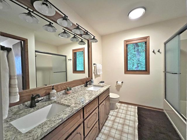 7444 Boyd Avenue, Inver Grove Heights, MN 55076