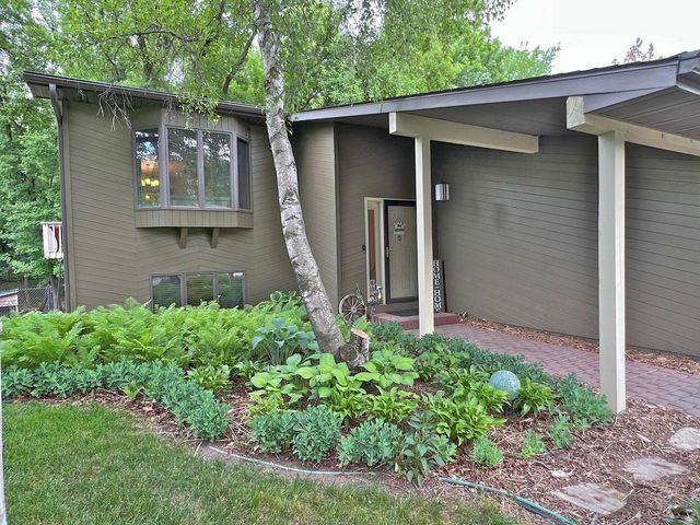 7444 Boyd Avenue, Inver Grove Heights, MN 55076