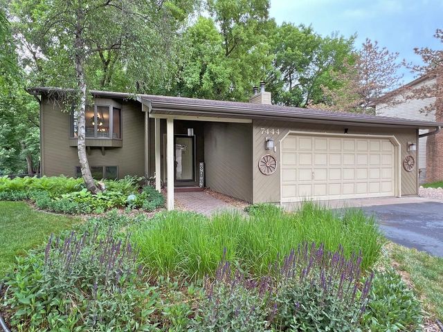7444 Boyd Avenue, Inver Grove Heights, MN 55076