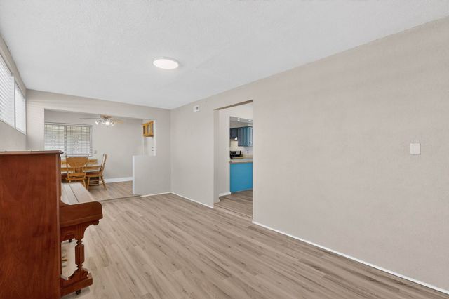 1200 La Poblana Road NW, Albuquerque, NM 87107