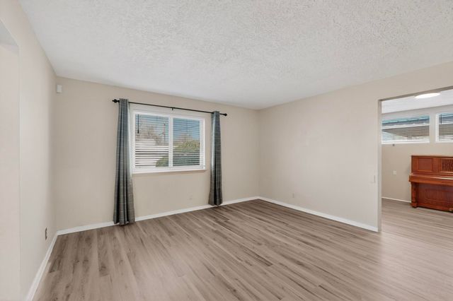 1200 La Poblana Road NW, Albuquerque, NM 87107