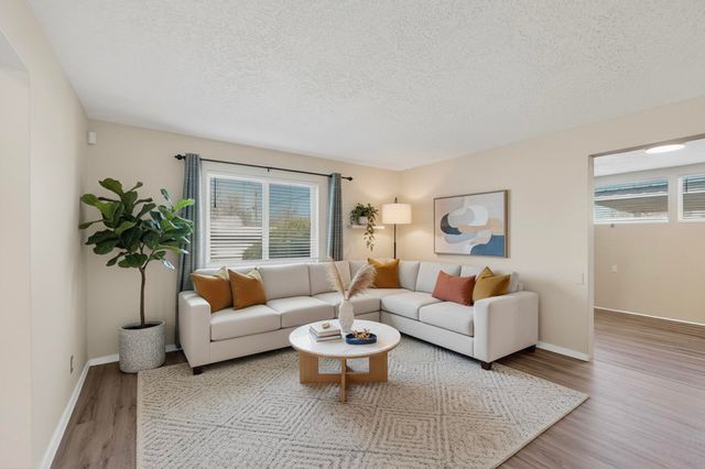 1200 La Poblana Road NW, Albuquerque, NM 87107